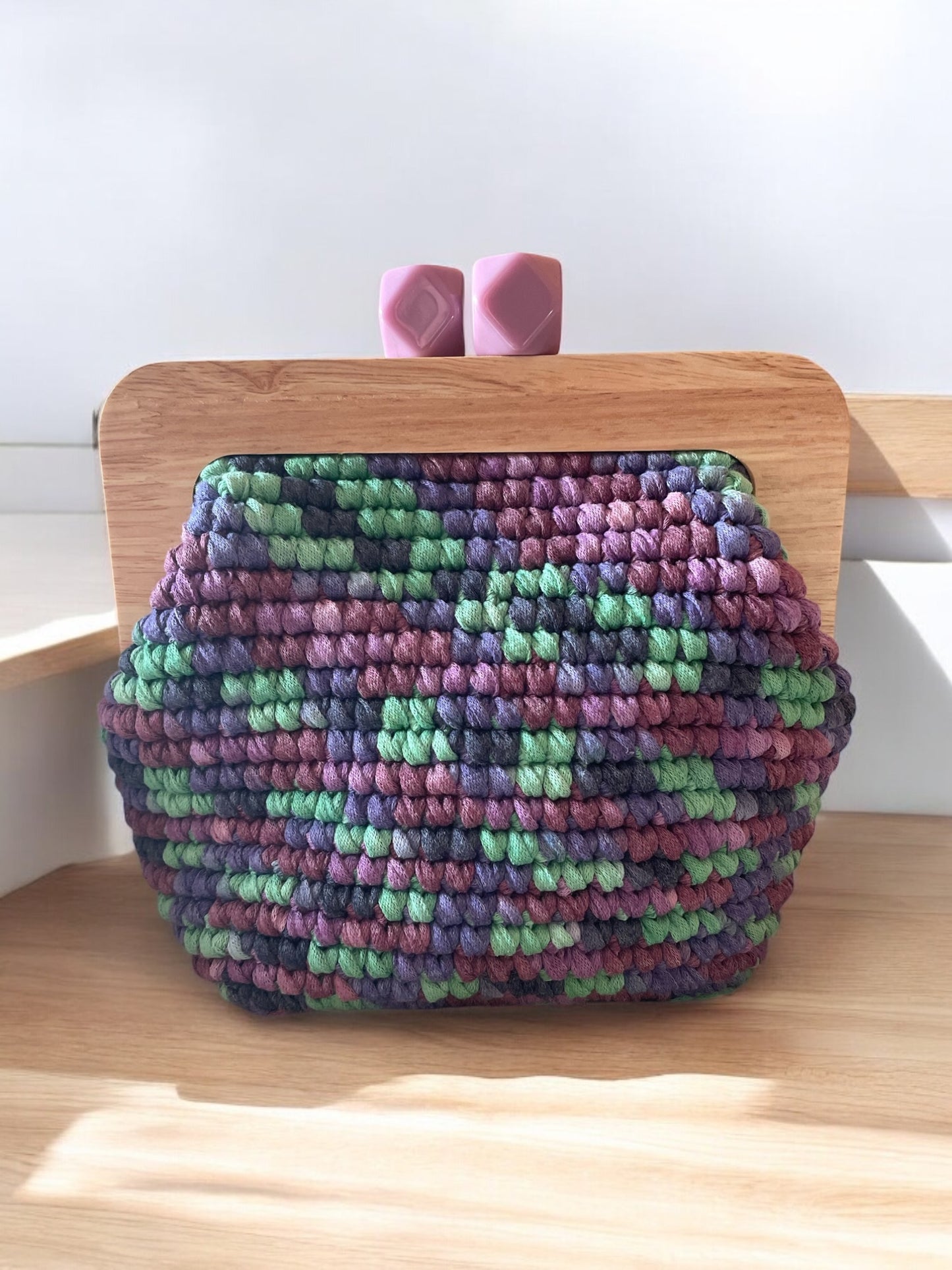 Set di borse all’uncinetto – borsa con chiusura in legno glitterata, clutch bag rossa, marshmallow bag – cotone riciclato