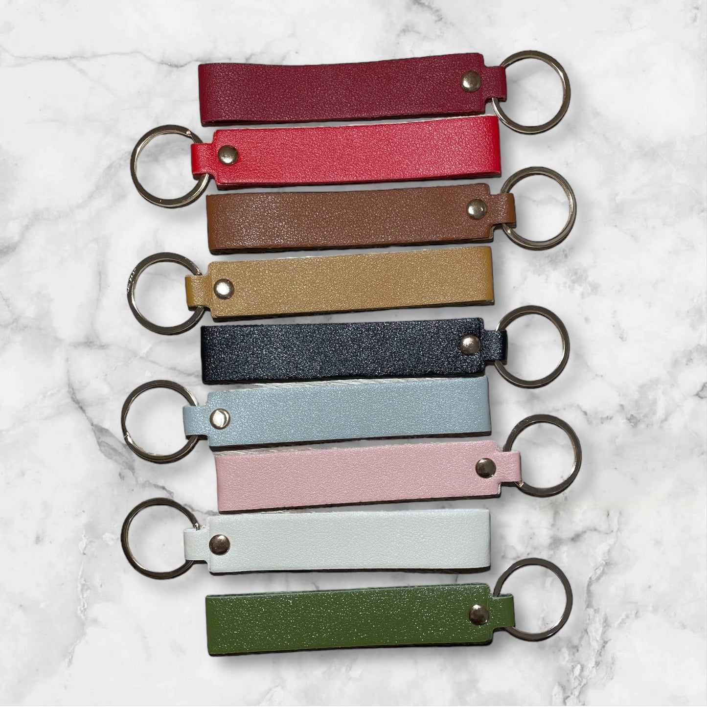 Portachiavi in Finta Pelle Personalizzato: Stile Unico e Divertente!