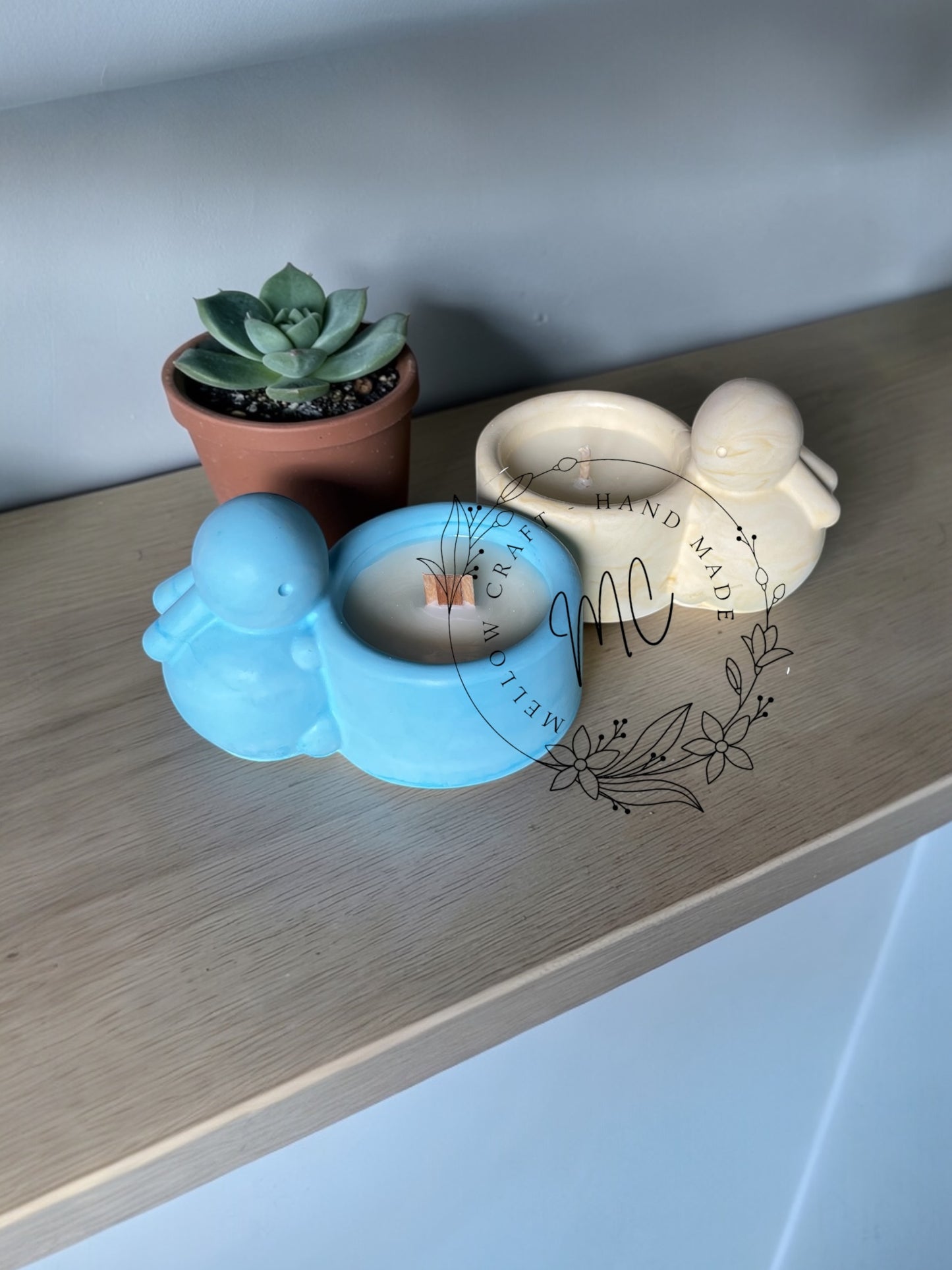 Contenitore in Gesso a Forma di Coniglio–Decorazione e Candela
